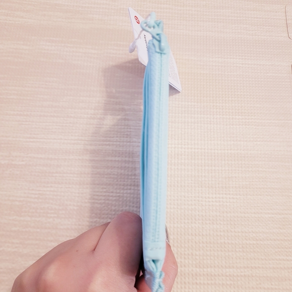 lululemon athletica Mint Green Card Case - Picture 7 of 8